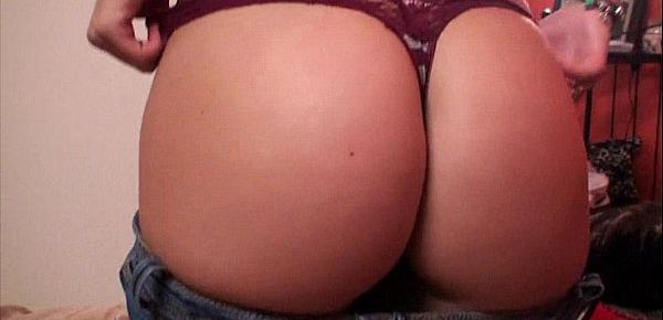  GF likes things in her ass Bella Luciano 1